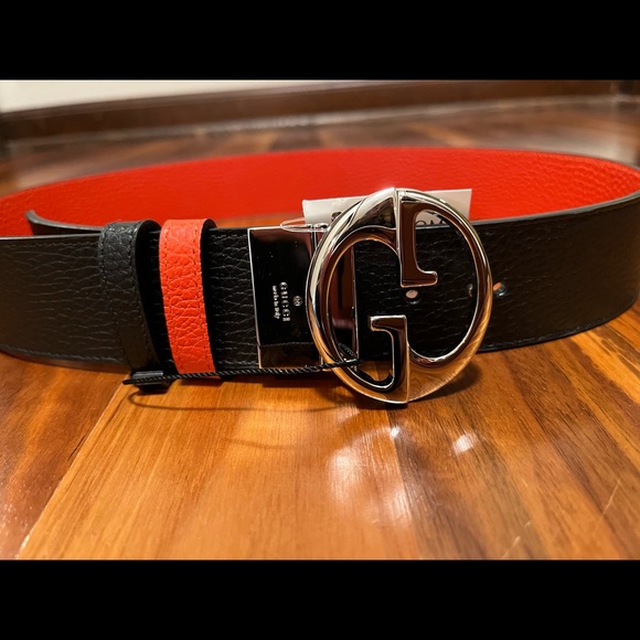 Gucci Accessories - GUCCI Calfskin 1973 Reversible Belt 80 32 Black & Orange